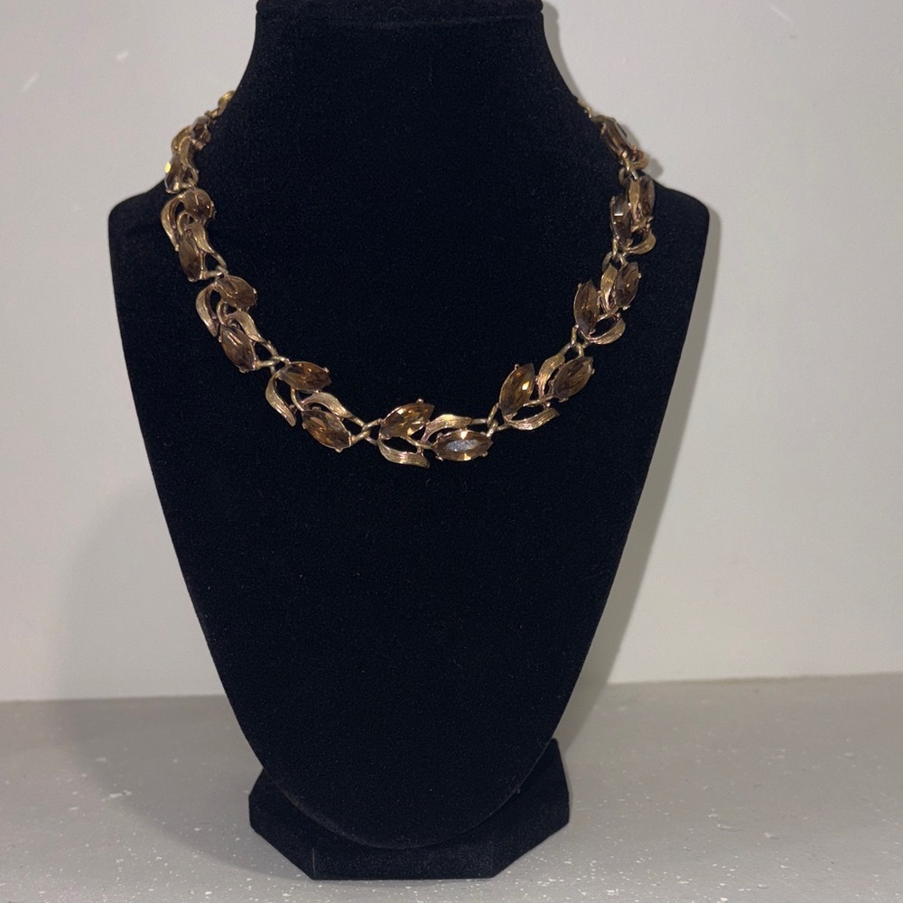 ❣️Vintage Elegant Gold Leaf Necklace